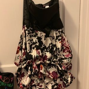 Semi-formal short dress